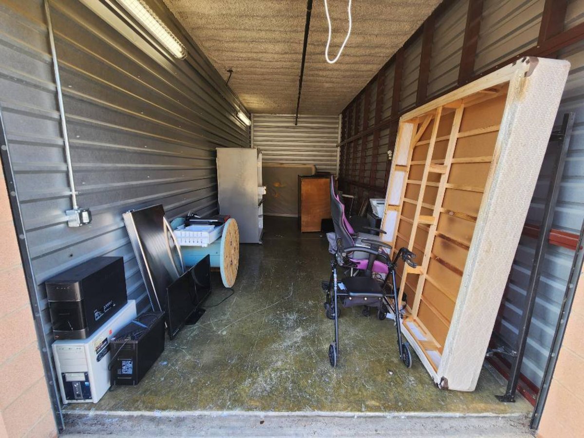 10 x 25 storage unit in Webster, TX