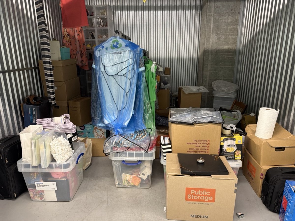 10 x 10 storage unit in Miami, FL
