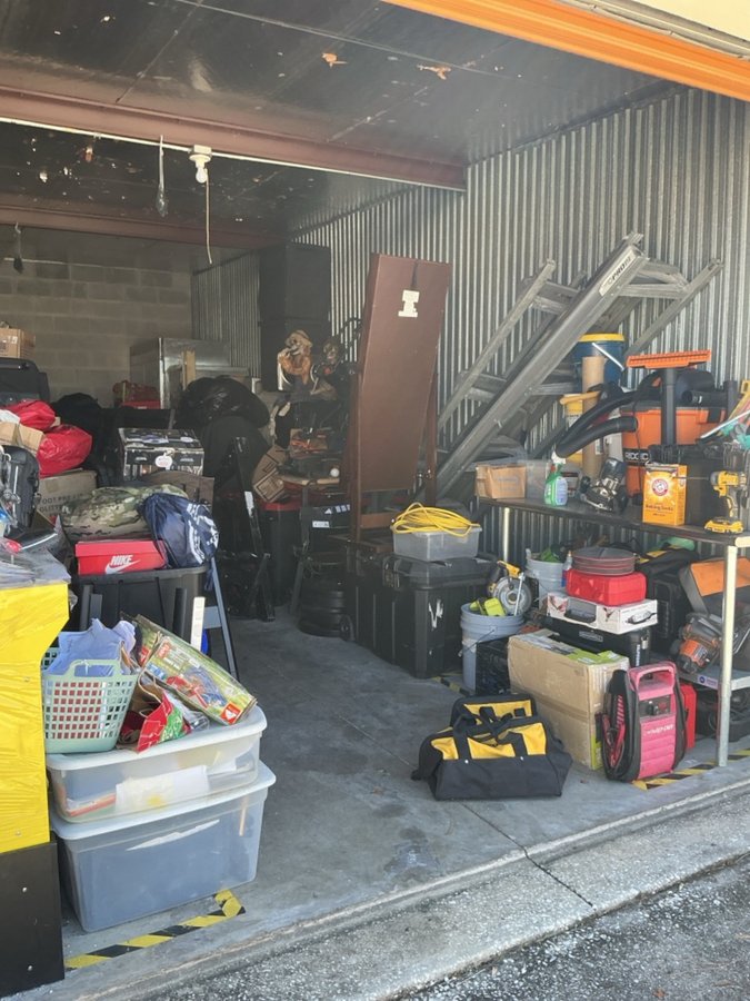12 x 30 storage unit in Orlando, FL