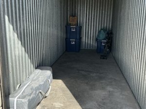 5 x 15 storage unit in Orlando, FL