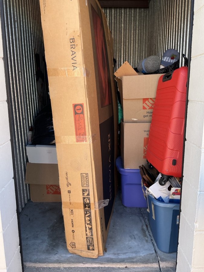 5 x 10 storage unit in Orlando, FL