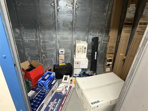 5 x 10 unit in Wayne