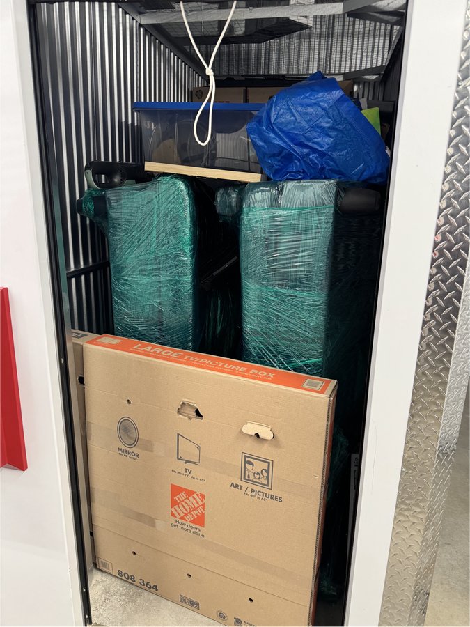 5 x 10 storage unit in Austin, TX