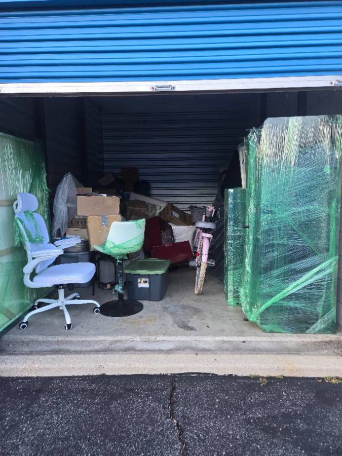10 x 15 storage unit in Chicago, IL