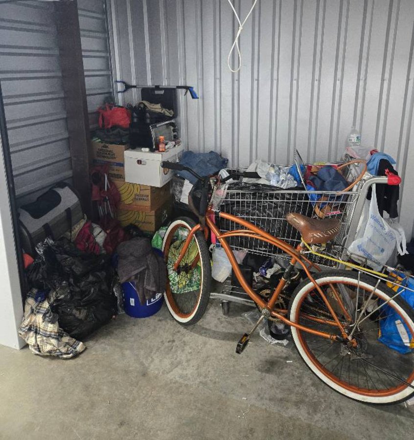 10 x 5 storage unit in Pensacola, FL