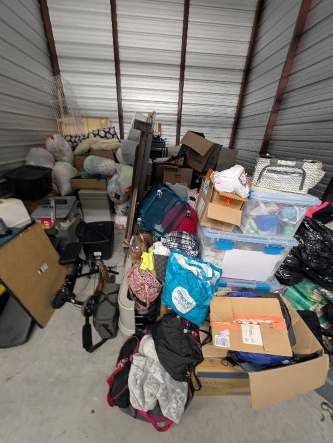 14 x 15 storage unit in Pea Ridge, AR