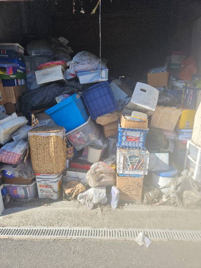 10 x 12 storage unit in San Pablo, CA