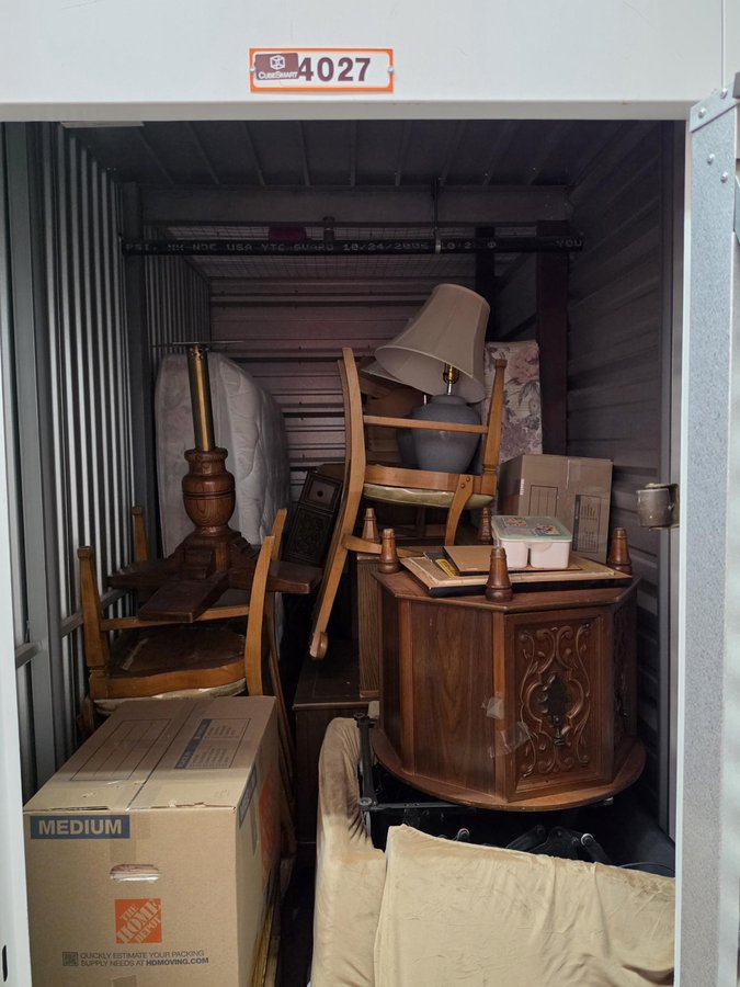 5 x 10 storage unit in Brooklyn, NY