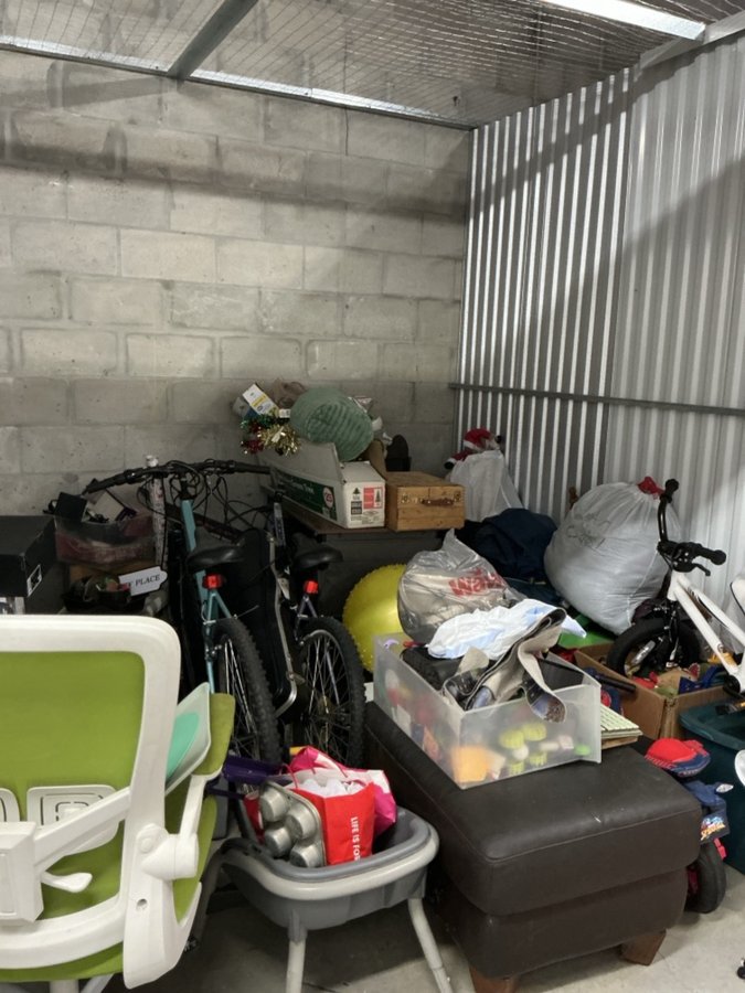 10 x 10 storage unit in Orlando, FL