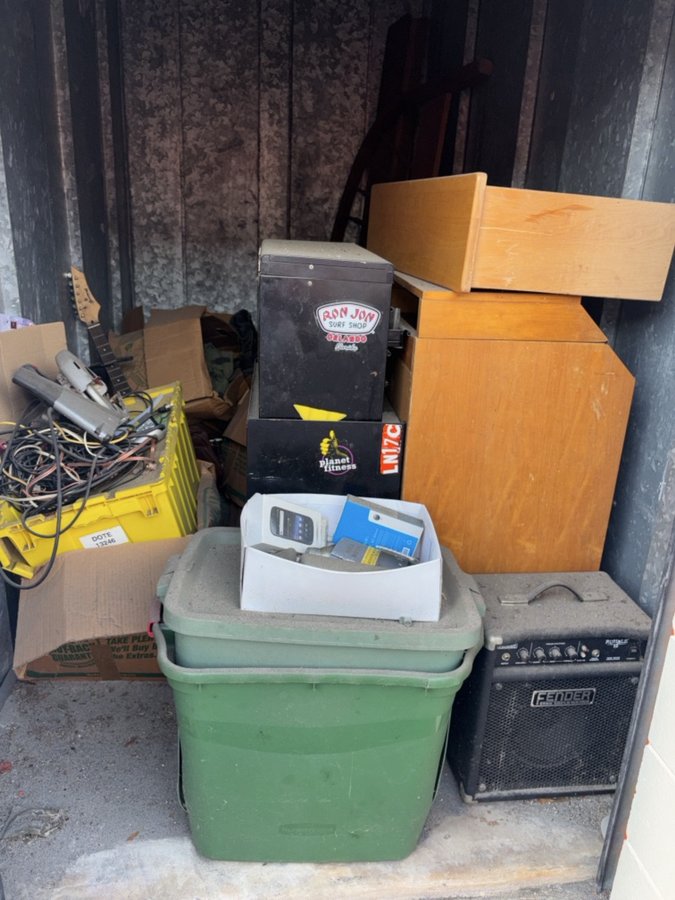 5 x 10 storage unit in Orlando, FL