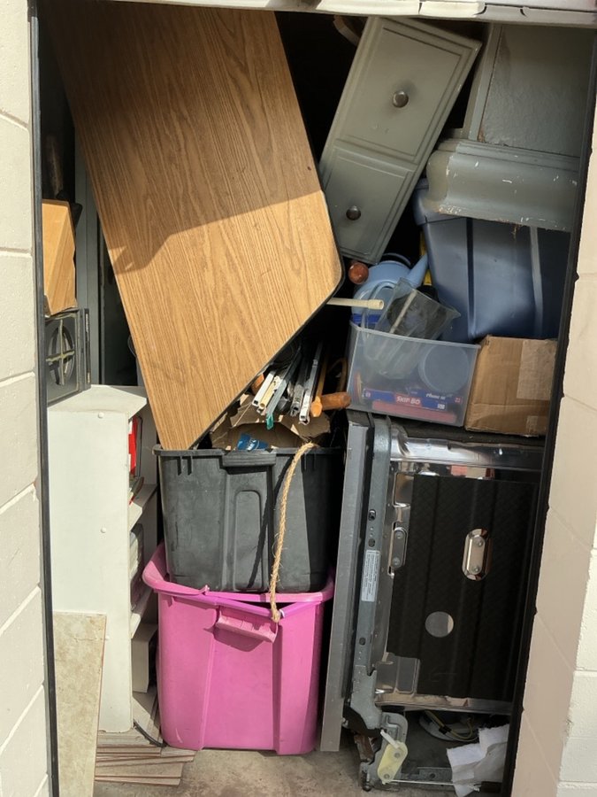5 x 10 storage unit in Orlando, FL