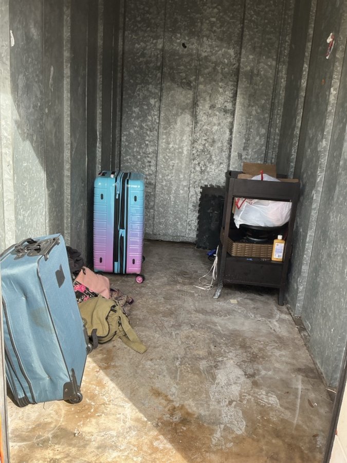 5 x 10 storage unit in Orlando, FL