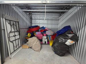 10 x 10 unit in Lexington