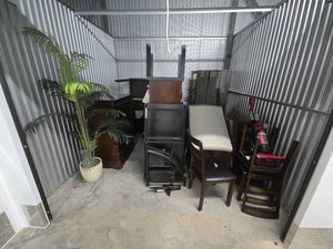 10 x 10 unit in Lexington