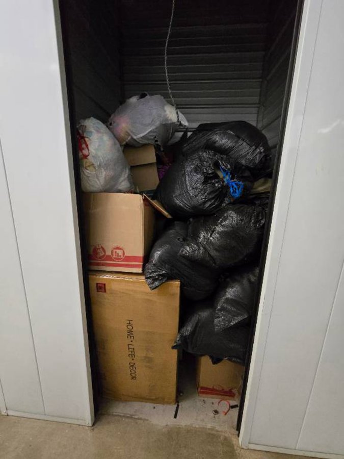 5 x 5 storage unit in Highland, CA