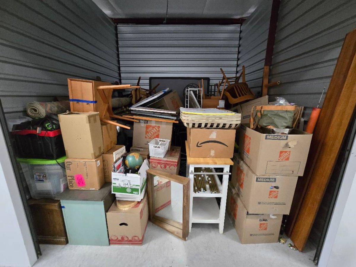 10 x 10 storage unit in New Braunfels, TX