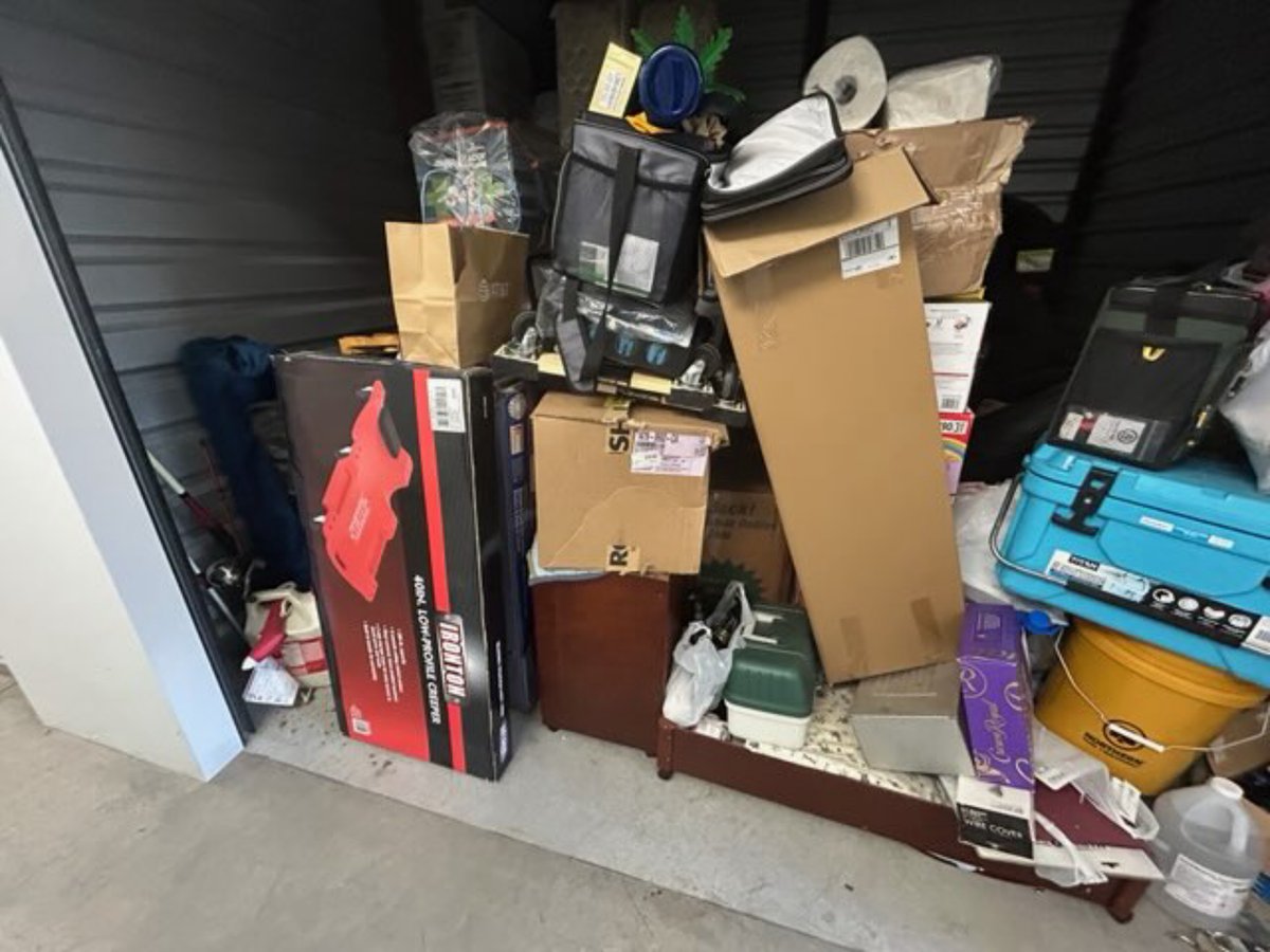 10 x 10 storage unit in San Antonio, TX