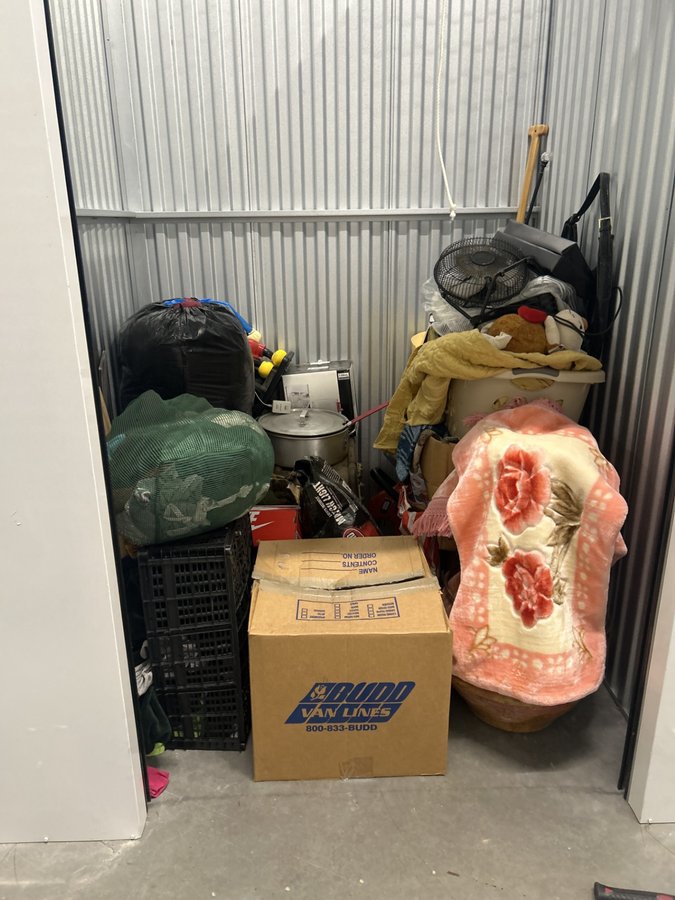 5 x 10 storage unit in Burleson, TX