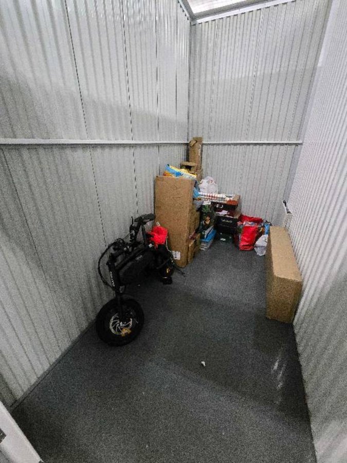 5 x 10 storage unit in Chicago, IL