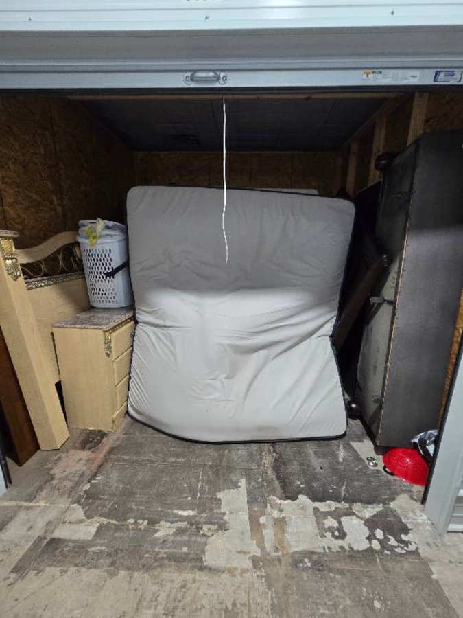 10 x 10 storage unit in Melrose Park, IL