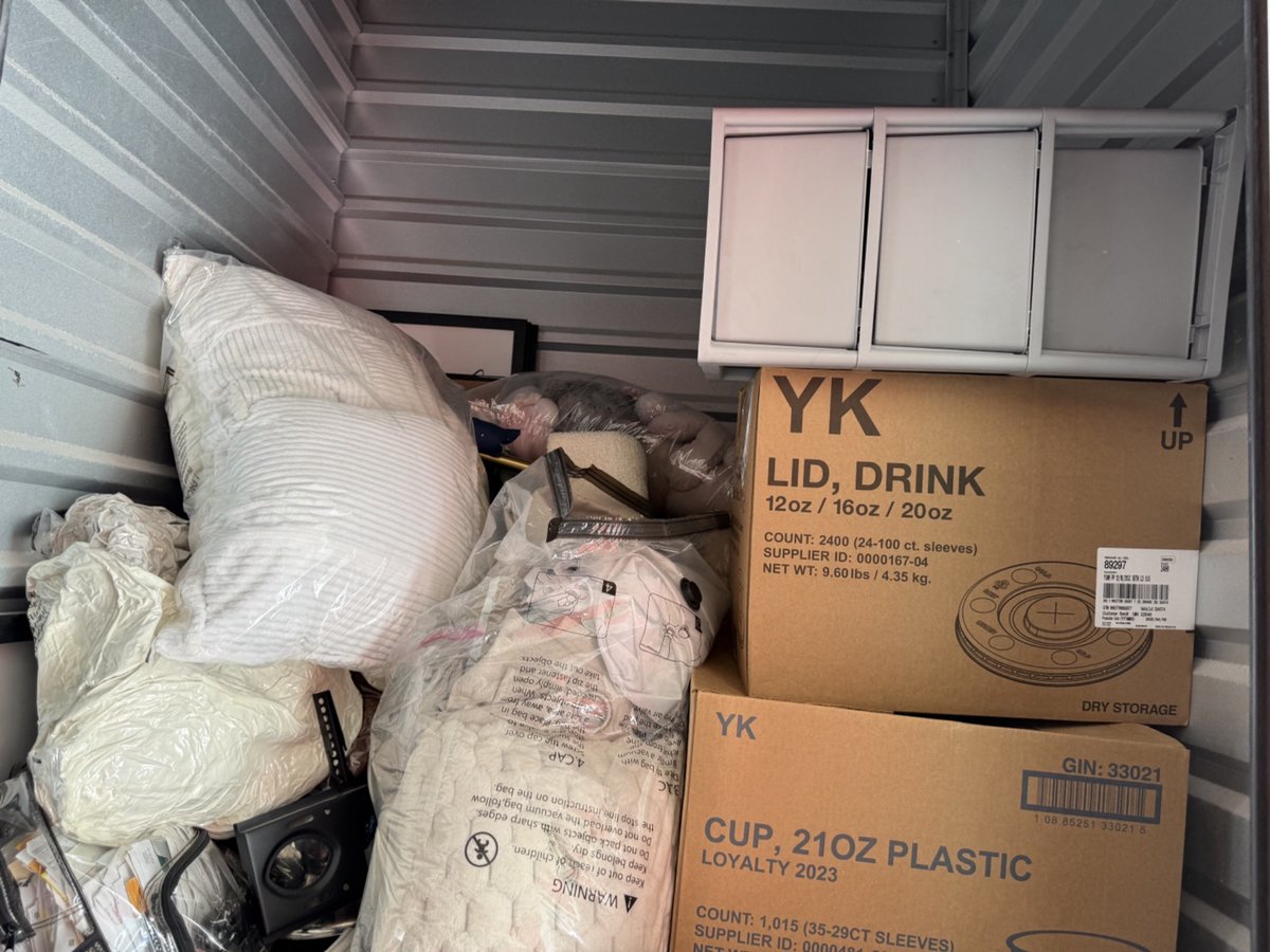 5 x 5 storage unit in Lantana, FL