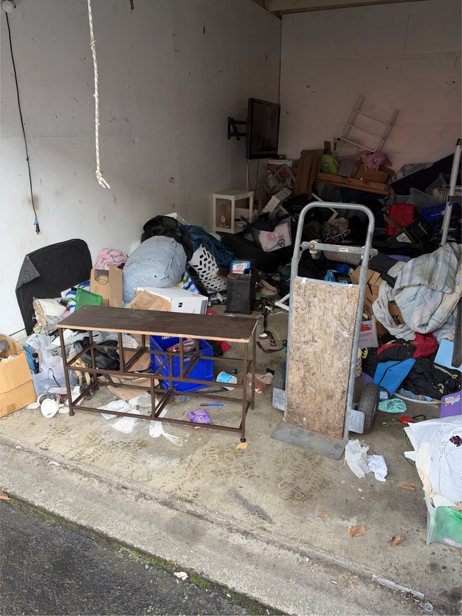 10 x 20 storage unit in Portland, OR