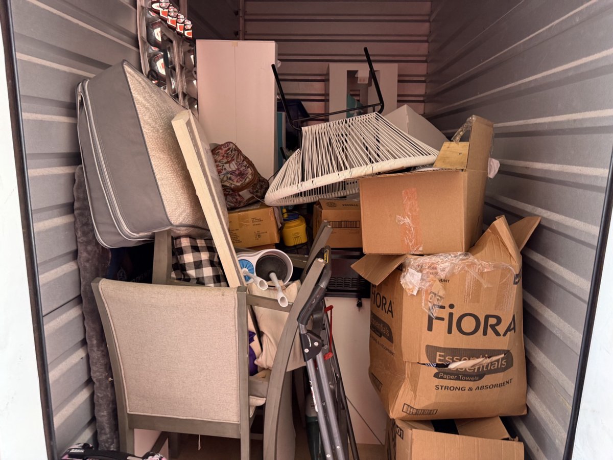 5 x 10 storage unit in Lantana, FL
