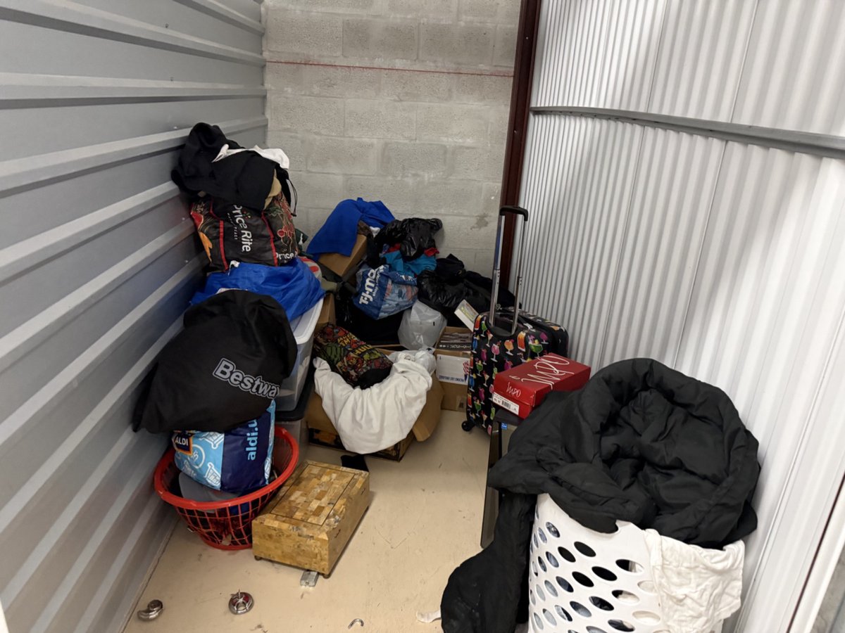 5 x 10 storage unit in Lantana, FL