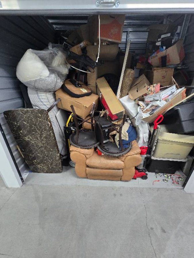 10 x 10 storage unit in Las Vegas, NV