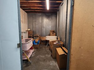 10 x 15 unit in Hawaiian Gardens