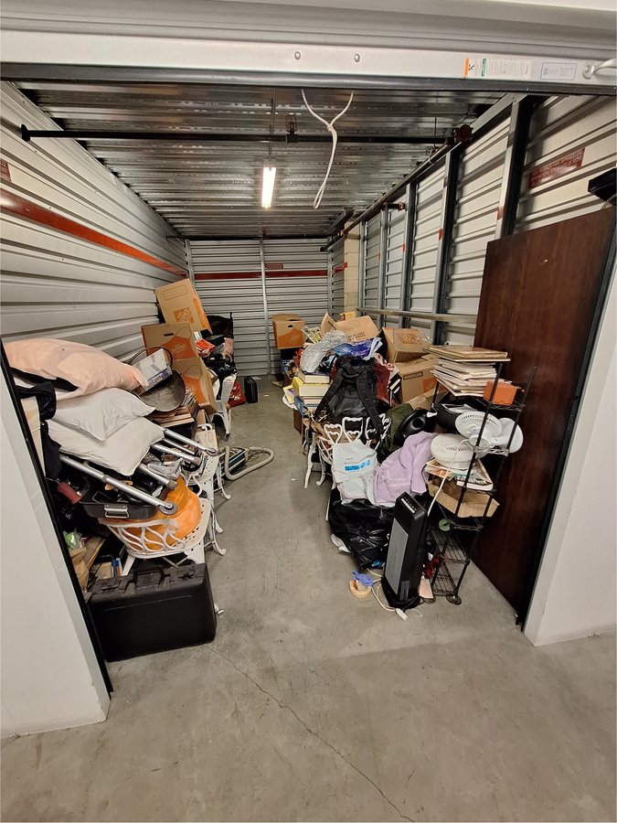 10 x 20 storage unit in Alhambra, CA