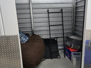 5 x 10 unit in Las Vegas