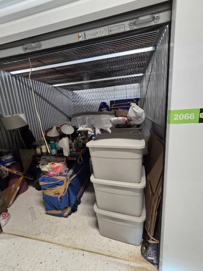 10 x 15 storage unit in Chicago, IL