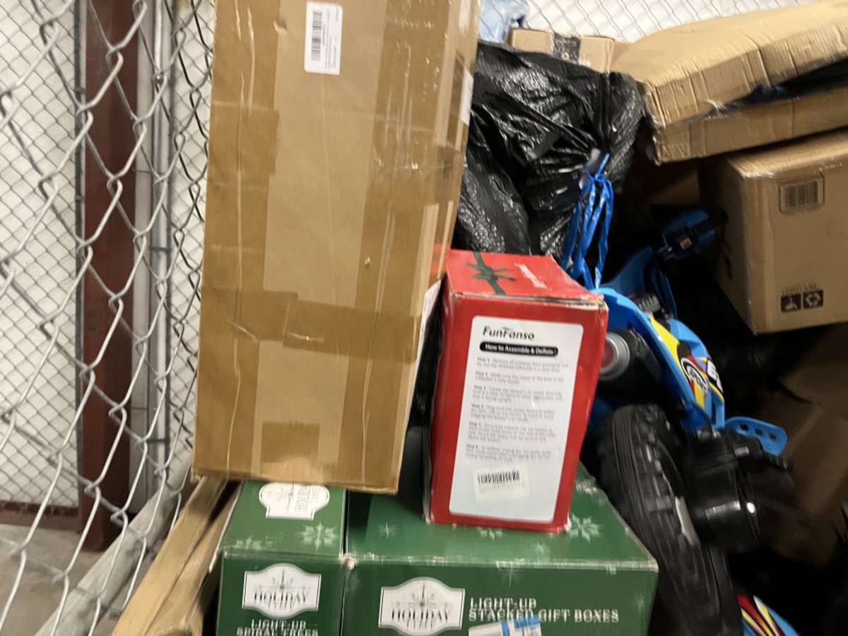 10 x 8 storage unit in West Palm Beach, FL