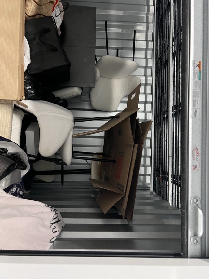 10 x 8 storage unit in West Palm Beach, FL