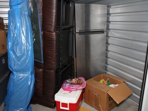 10 x 10 unit in Rialto
