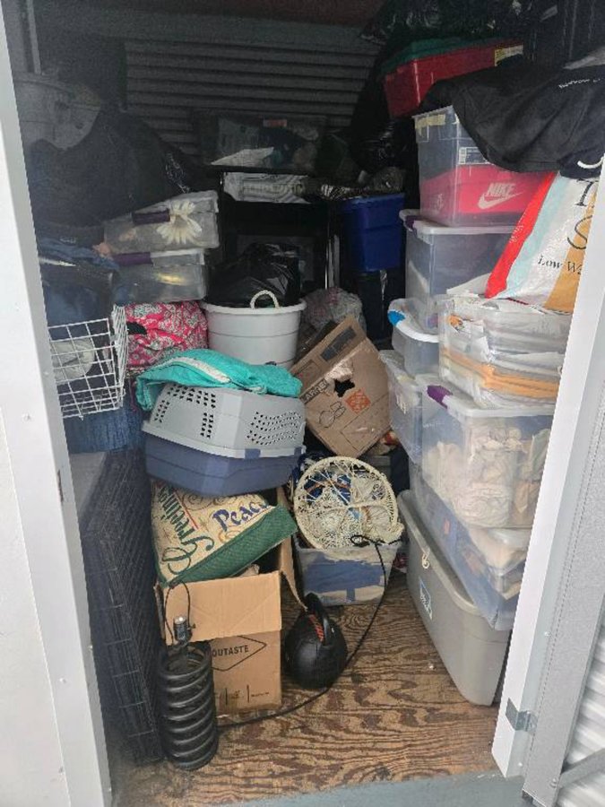 10 x 10 storage unit in Culver City, CA