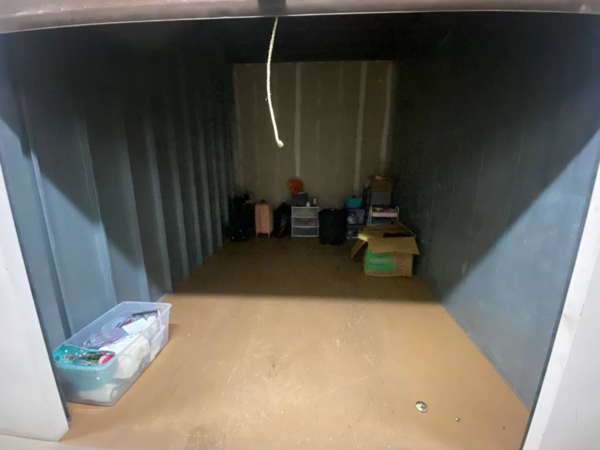 10 x 15 storage unit in Claremont, CA