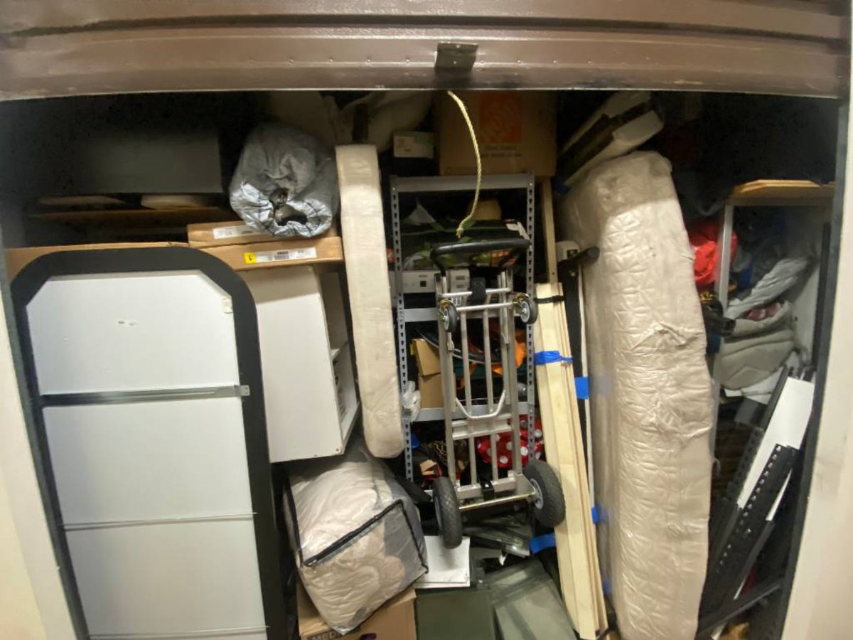 10 x 15 storage unit in Claremont, CA