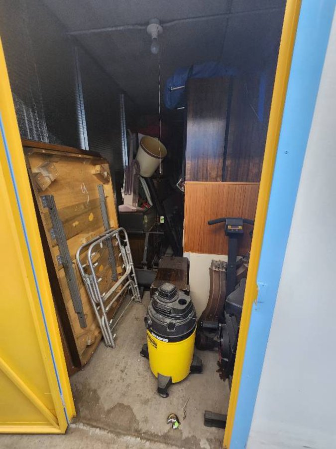 5 x 15 storage unit in Tucson, AZ