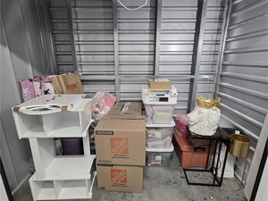 9 x 5 unit in Cerritos
