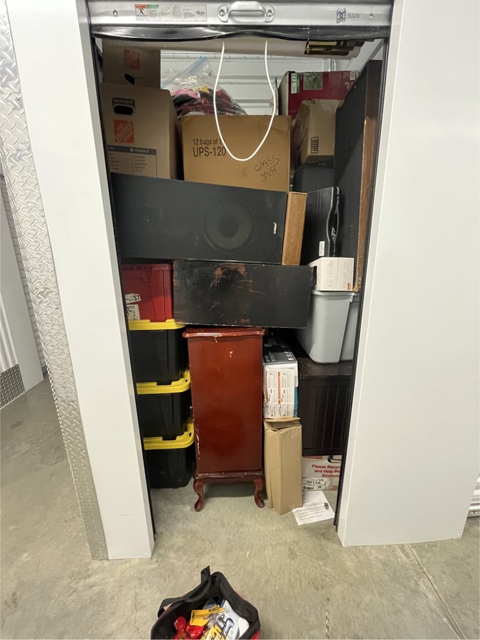 5 x 5 storage unit in Vallejo, CA