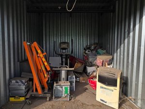 10 x 10 unit in Fontana