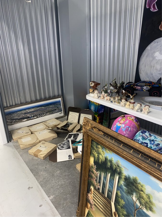 10 x 5 storage unit in Tampa, FL