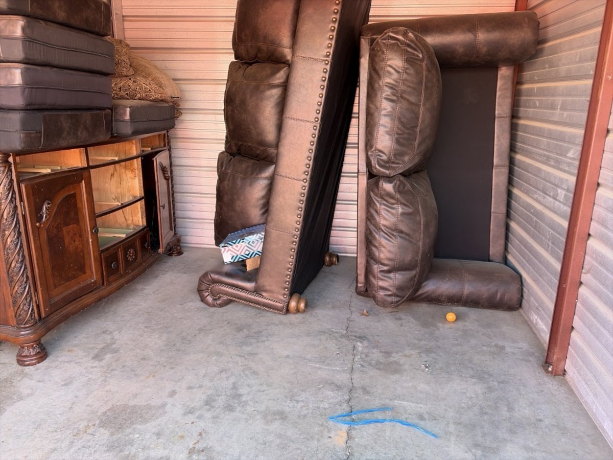 10 x 10 storage unit in Olive Branch, MS