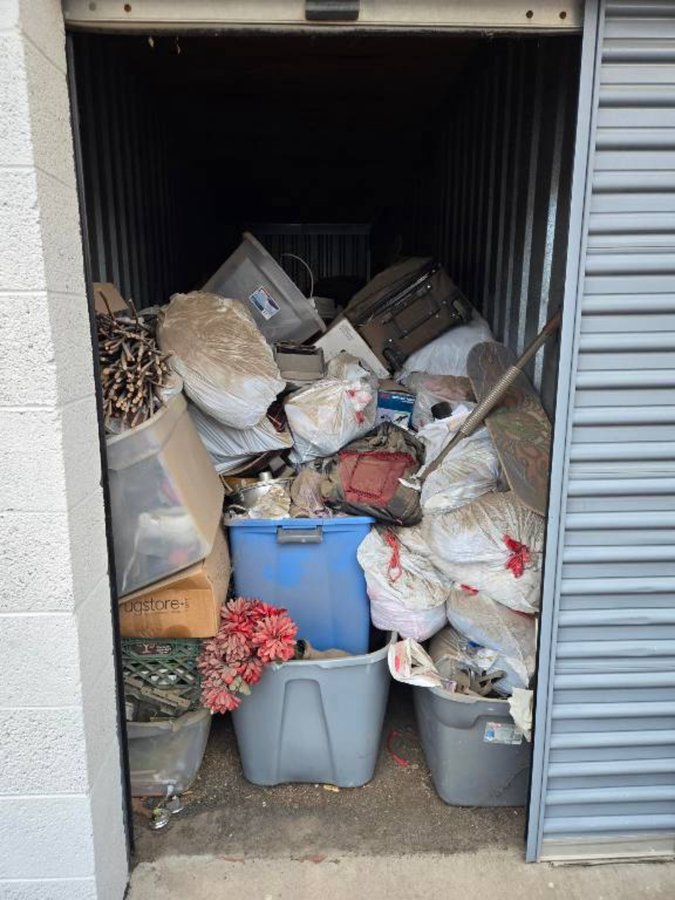 5 x 20 storage unit in Glendale, AZ