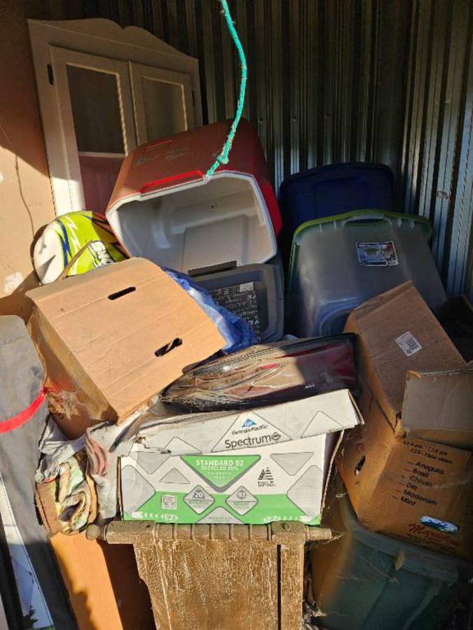 5 x 5 storage unit in Roseville, CA