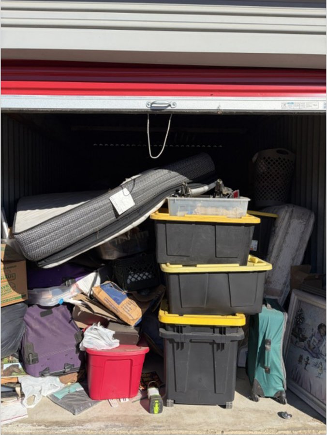 10 x 20 storage unit in Rialto, CA