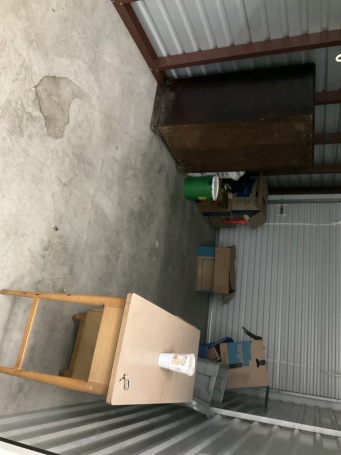 10 x 15 storage unit in Indianapolis, IN