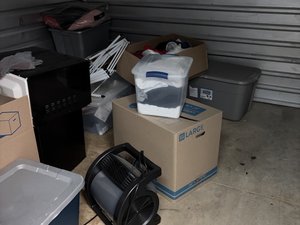10 x 10 unit in Memphis